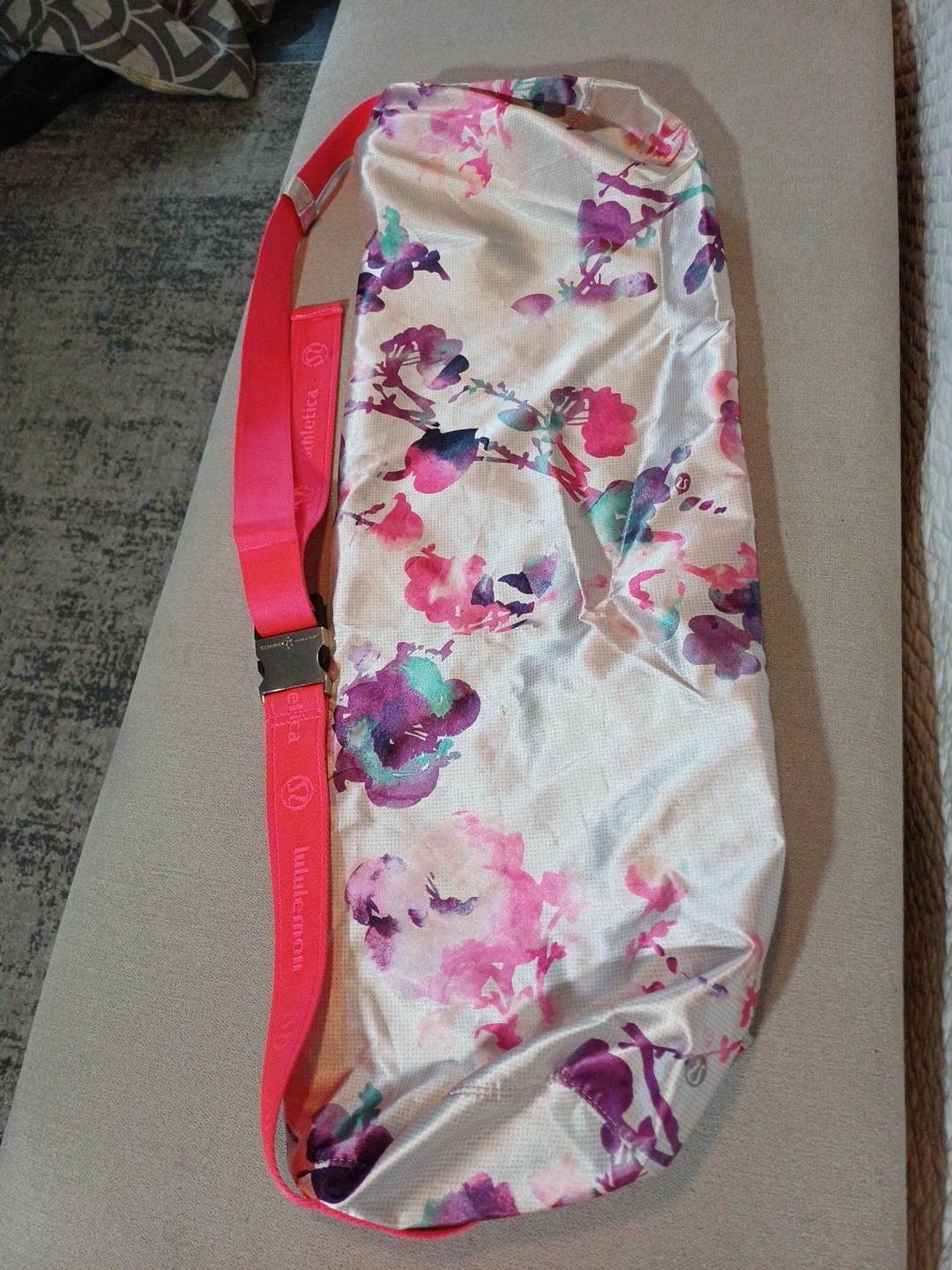 Lululemon Namaste Blurry Blossom Yoga Tote Bag RARE