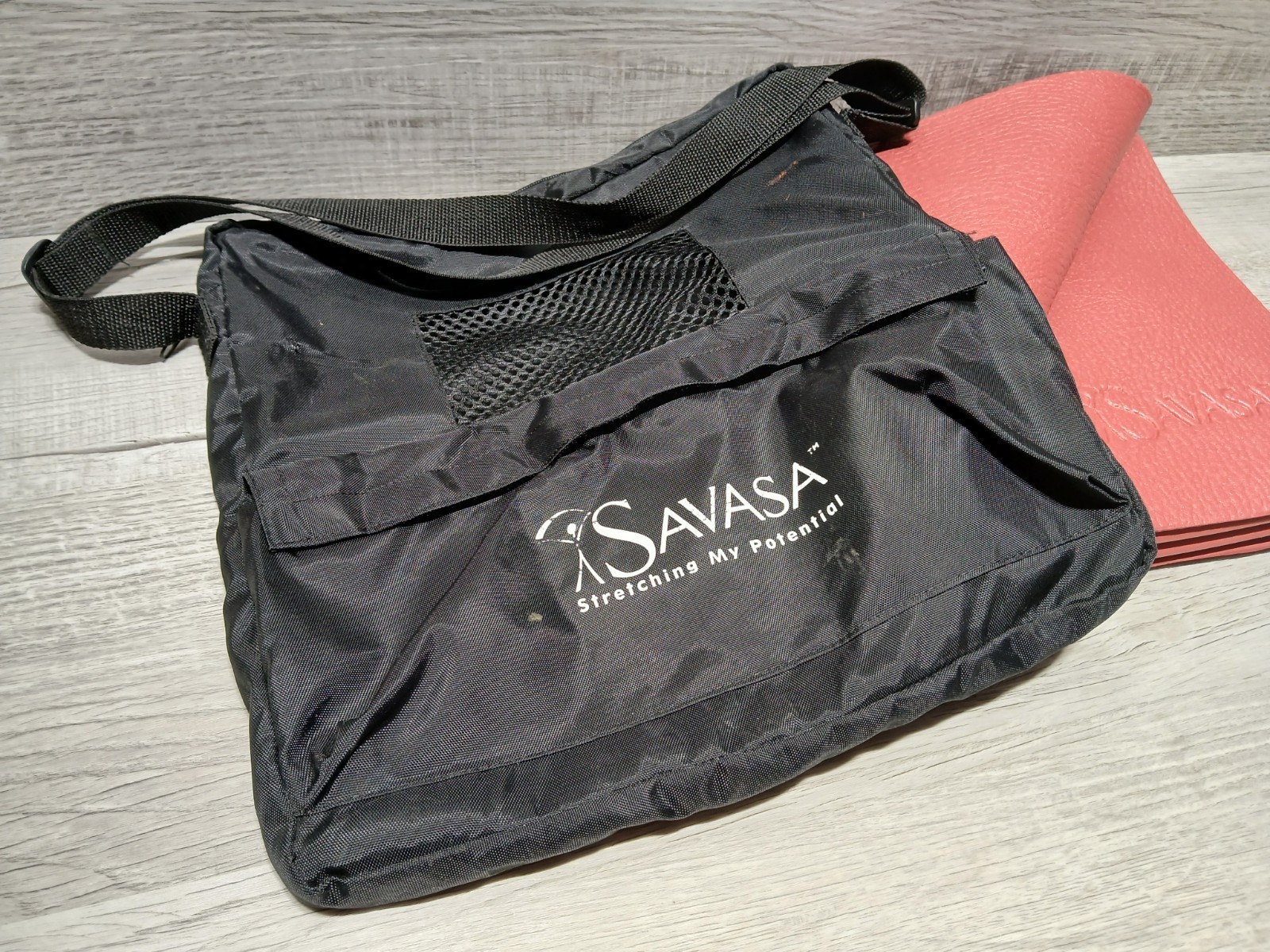 Savasa Foldable Red 68&Prime;x24&Prime; Premium Soft Cushioned Yoga Matt With Carrying Bag