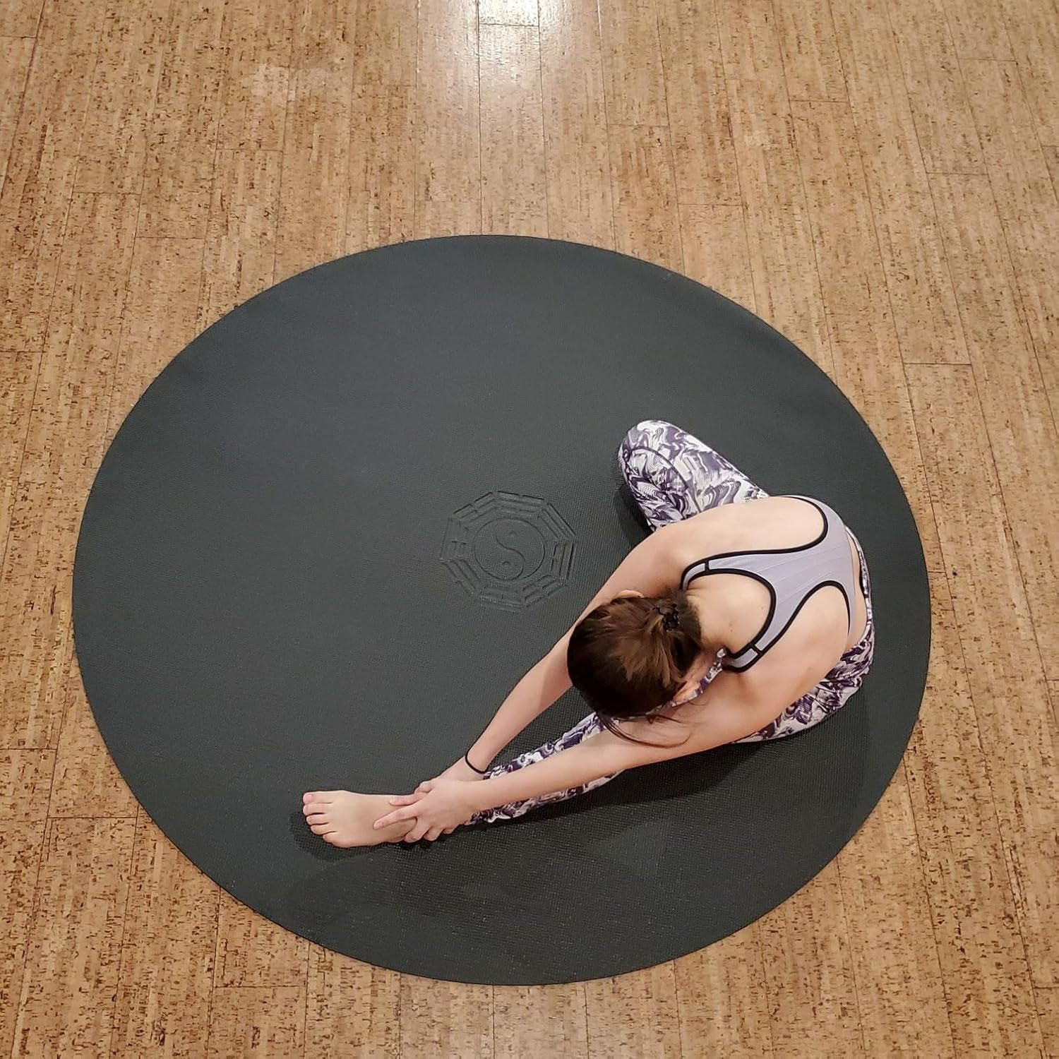 Extra Large 72&Prime; Round Yoga Mat for Meditation, Pilates & Tai Chi – Yin-Yang Desi