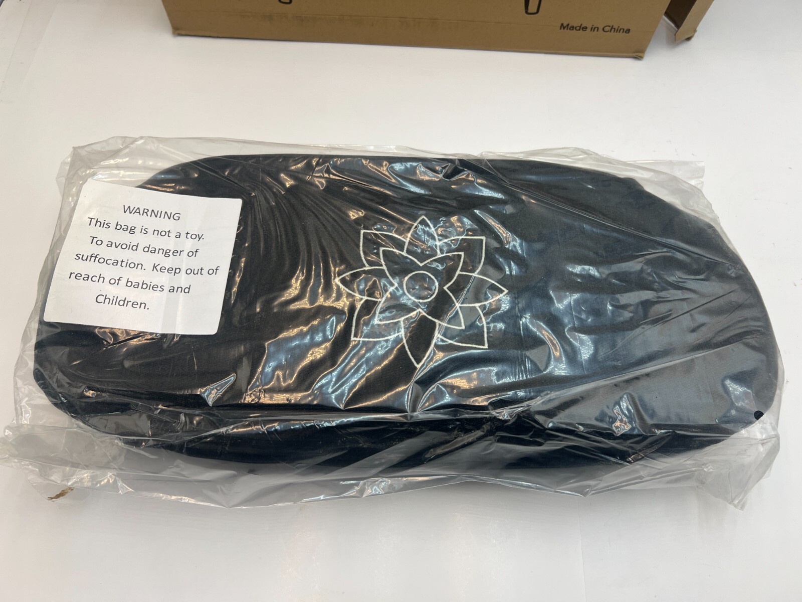 (QTY 1) MINDFUL & MODERN Meditation Bench with Cushion