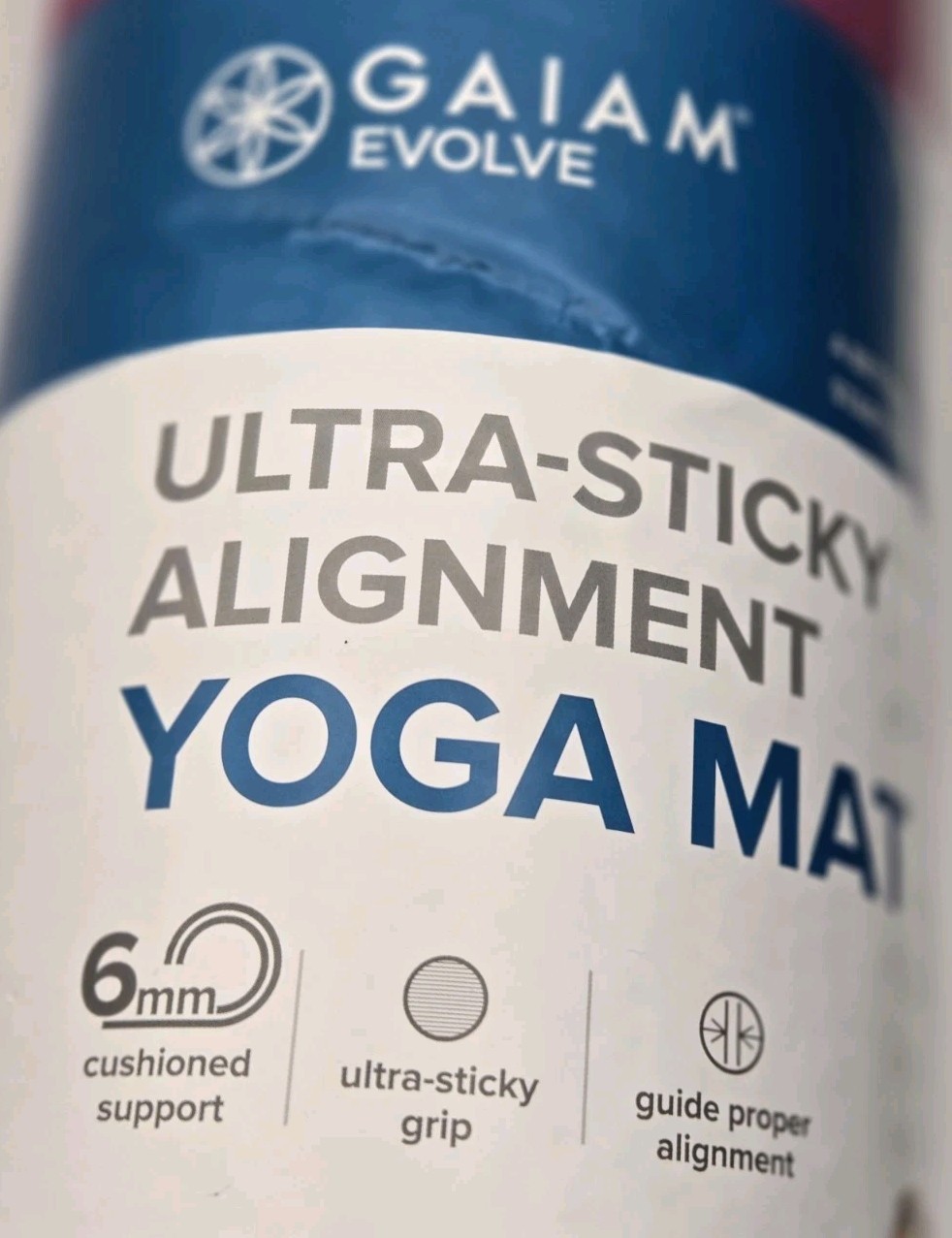 Ultra-Sticky Alignment Yoga Mat, Fuchsia, 6mm Thickness, Made from PVC-BRAND NEW