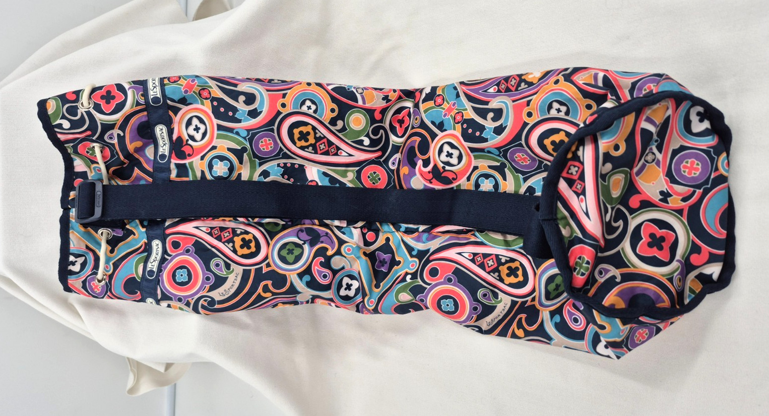 LeSportsac Multicolor Pattern Drawstring Yoga Mat Gym Bag