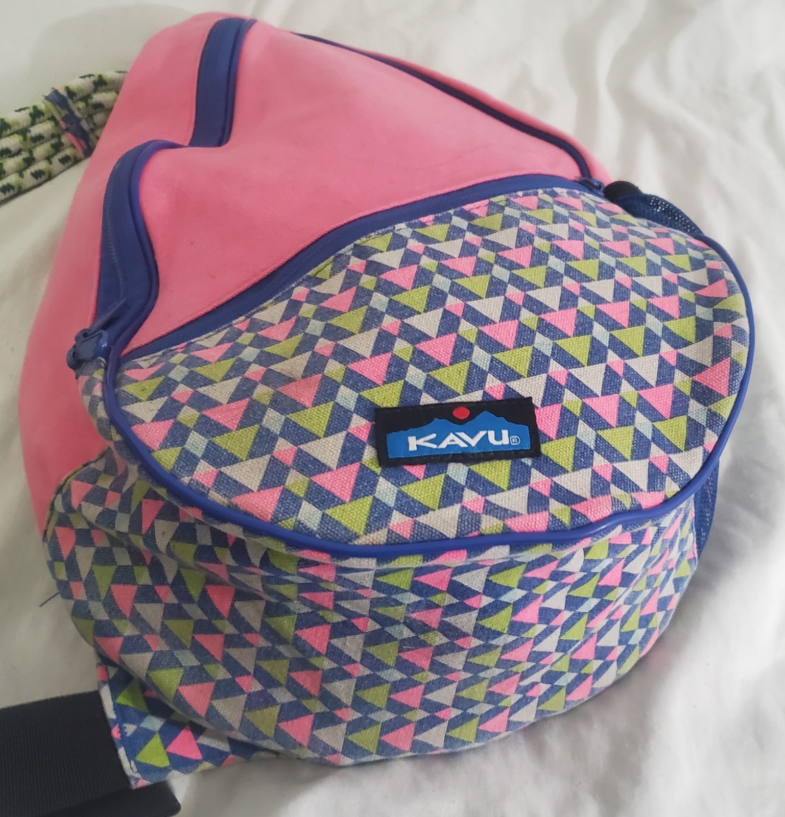 KAVU 80s 90s Rope Sling Backpack Zip Up Pockets