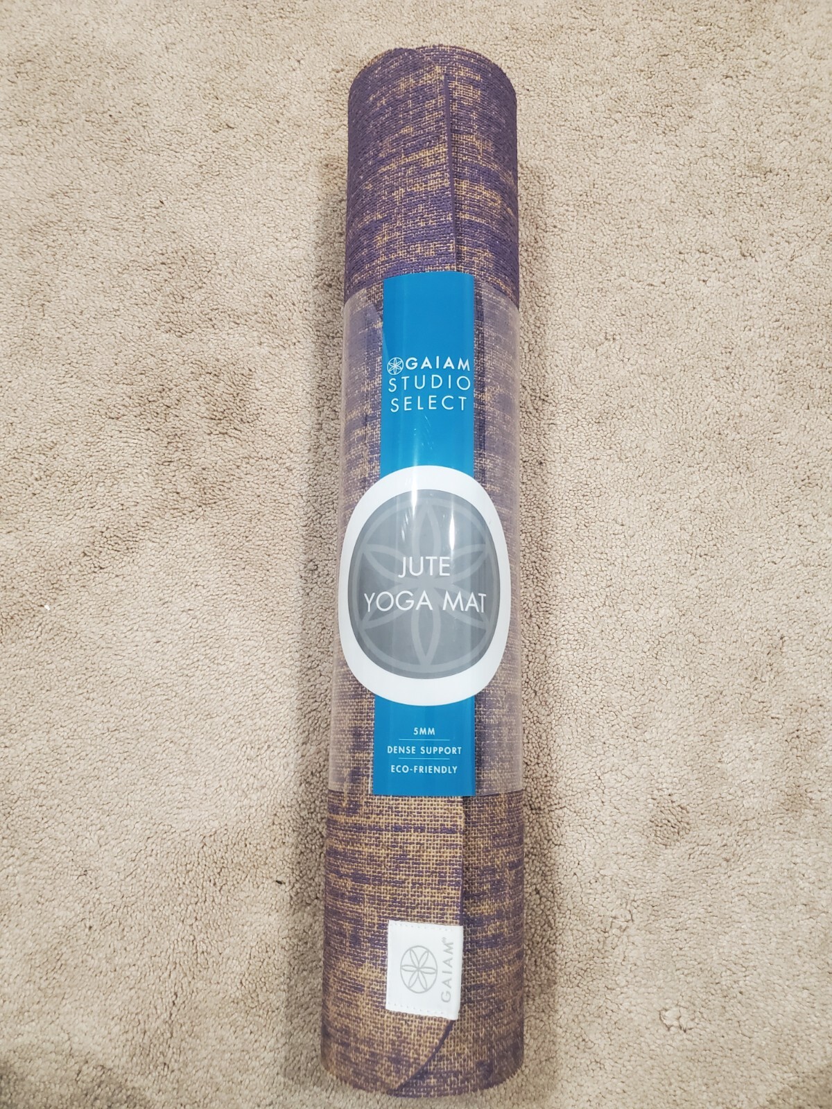 New Gaiam Premium 5MM Yoga Mat.  68&Prime;L x 24&Prime;W x 5MM.