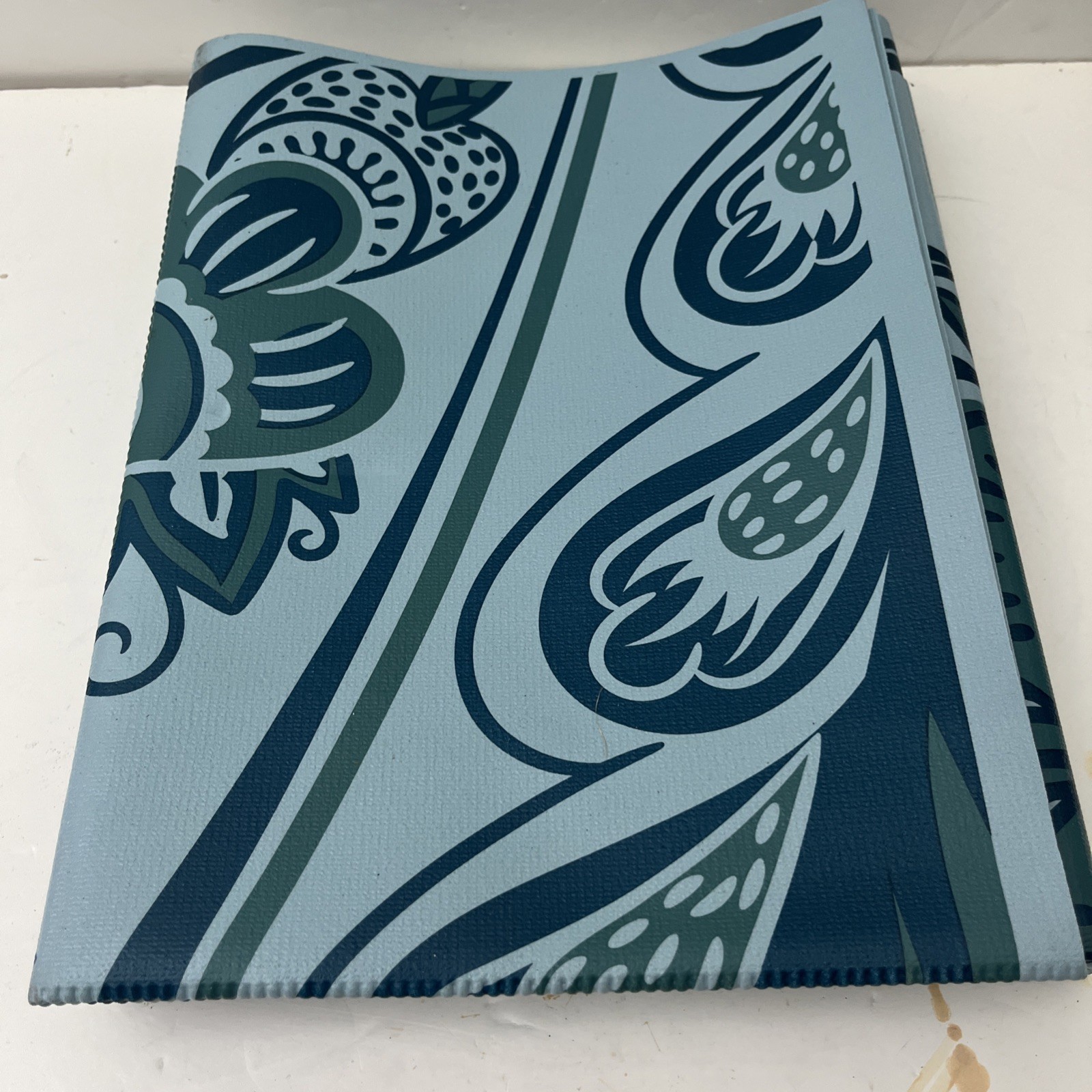 Gaiam Foldable Yoga Mat Super Compact Lightweight Icy Paisley great condition
