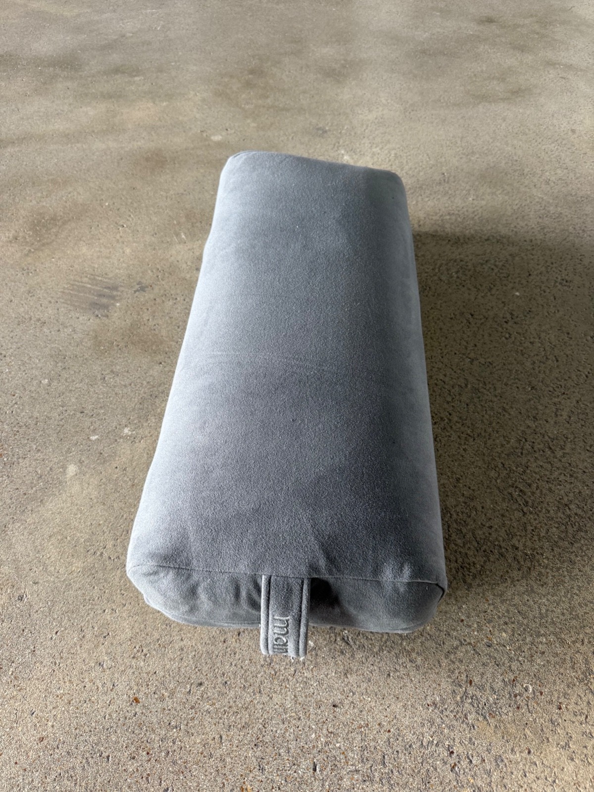 Manduka Enlight Rectangular Yoga Bolster Pillow Gray Washable Cover Meditation