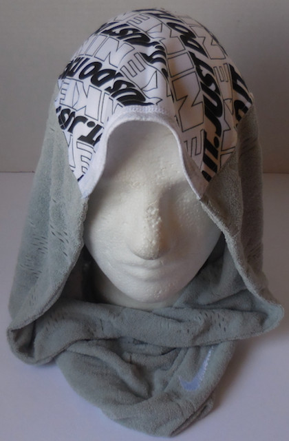 Nike Cooling Towel Scarf LT Smoke Grey/Anthracite/White 17&Prime; X 12&Prime;