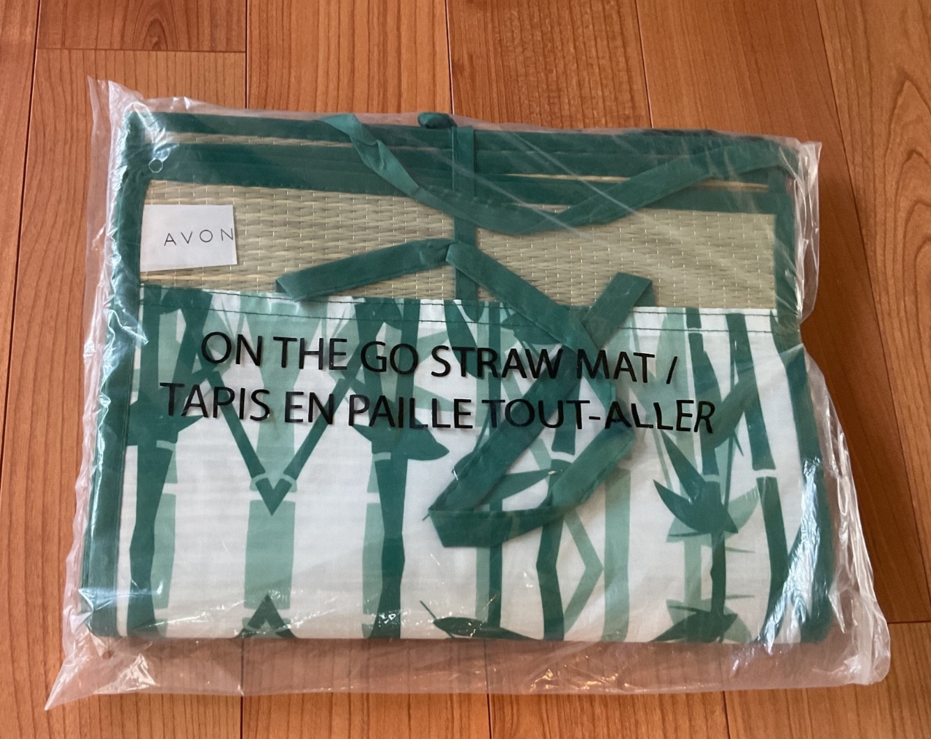 Avon On-the-Go Roll-Up Straw Mat Made of Natural Materials – Before Use Air Out