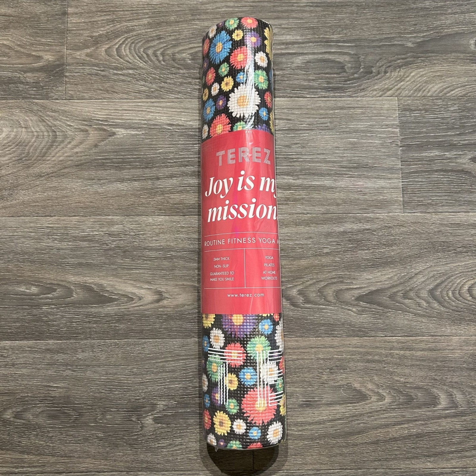 NWT Terez Yoga Mat TERY06 70&rsquo;s Flower Power Daisy Non Slip Pilates Fitness 5mm