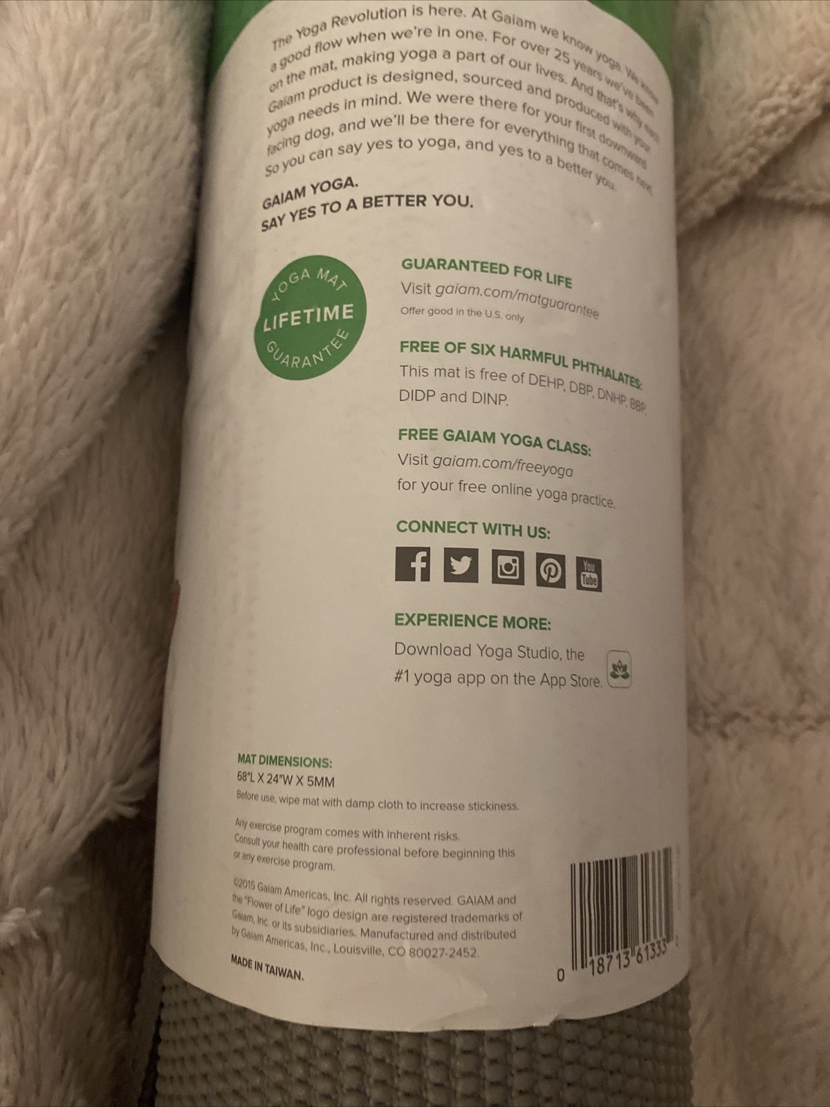 Gaiam Premium Print Yoga Mat 5MM Stabilizing Grip – Extra Thick 68&Prime; x 24&Prime; Gray