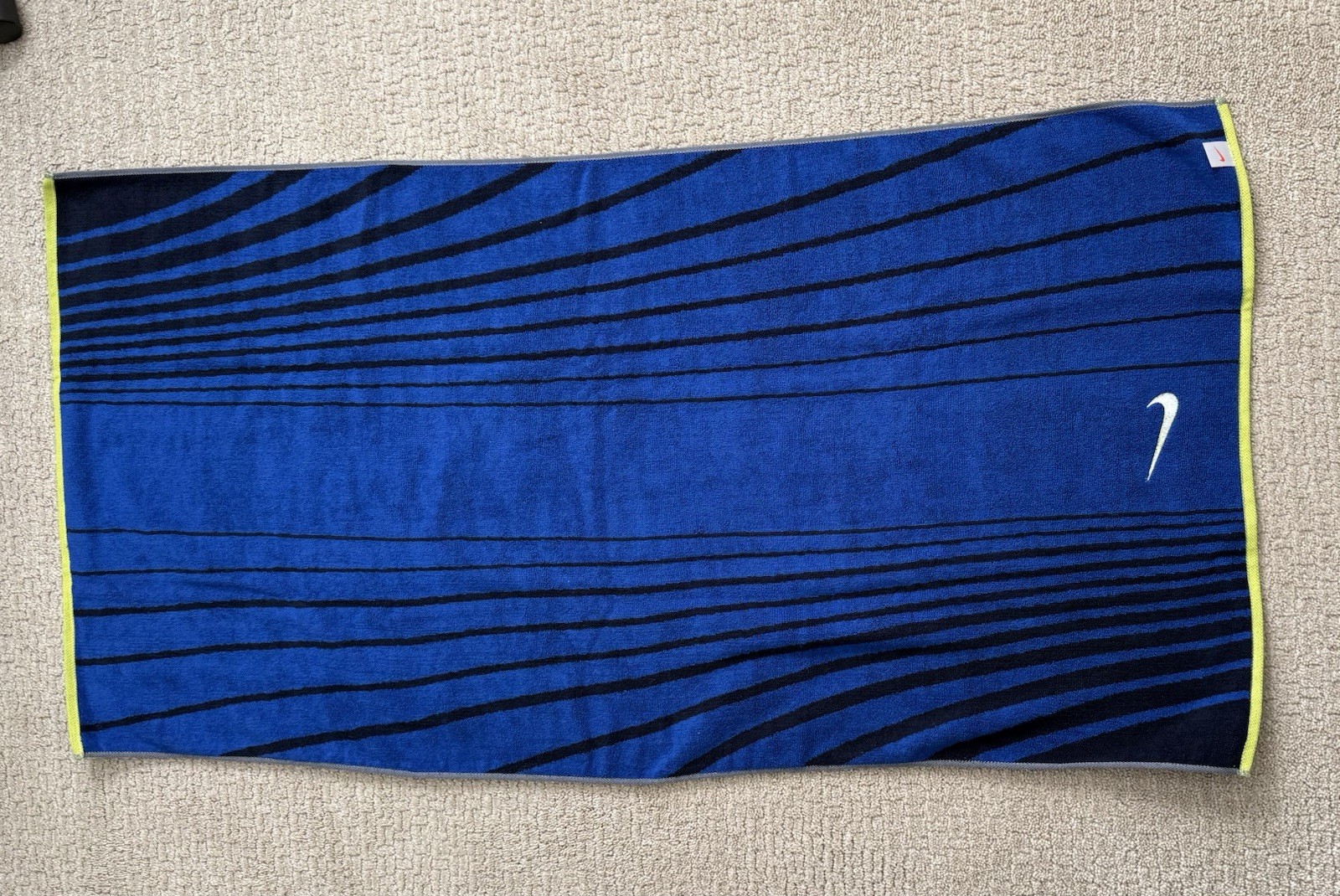 Nike Striped Jacquard Towel -Blue/Yellow Brand New w/o Tags. 48”x12”