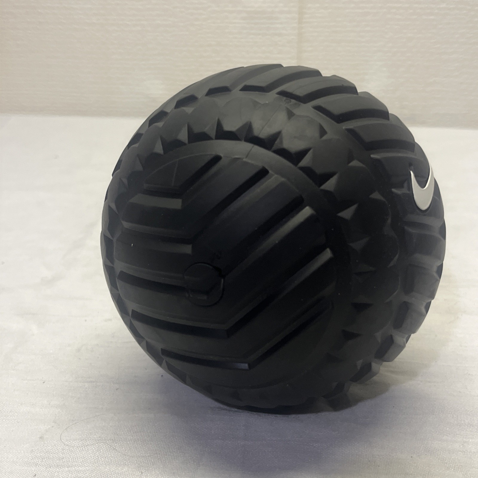 Nike Recovery Massage Ball 5&Prime; Athletic Sports Equipment Black Volt Yoga Fitness