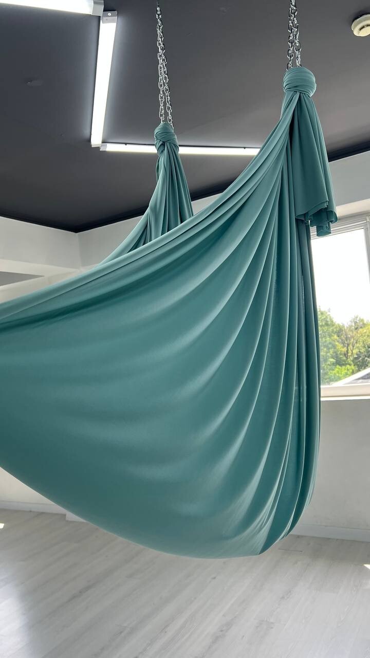 Professional Aerial Yoga Hammock Anti-Gravity Fly Yoga Swing with Chain Mounts