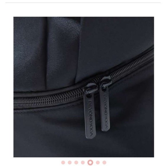 NEW Convertible black Gym Bag Beyond Yoga. Drawstring & snap closure. Spacious
