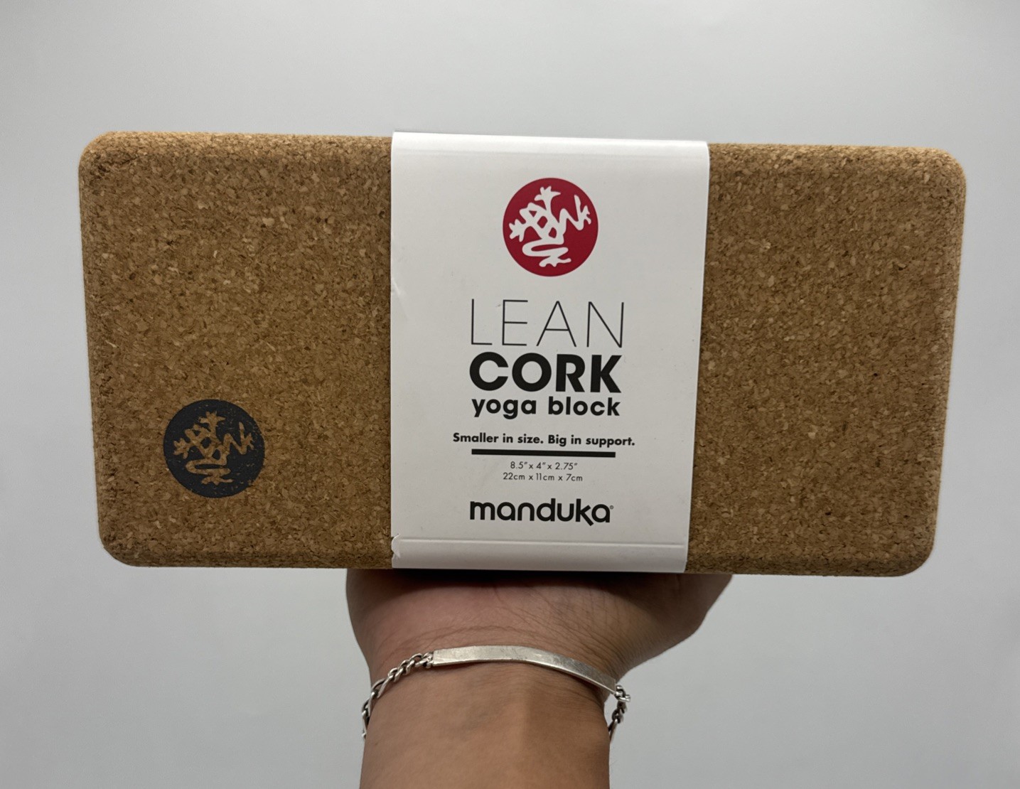 Manduka Cork Lean Yoga Block – Resilient 3&Prime; x 4&Prime; x 8.5&Prime;,