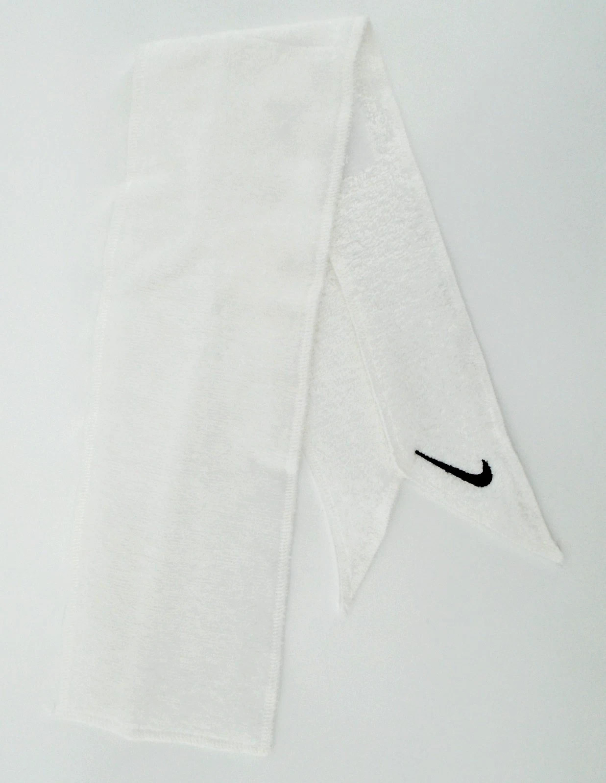 Nike Vapor Streamer Football Towel Men&rsquo;s White/Black