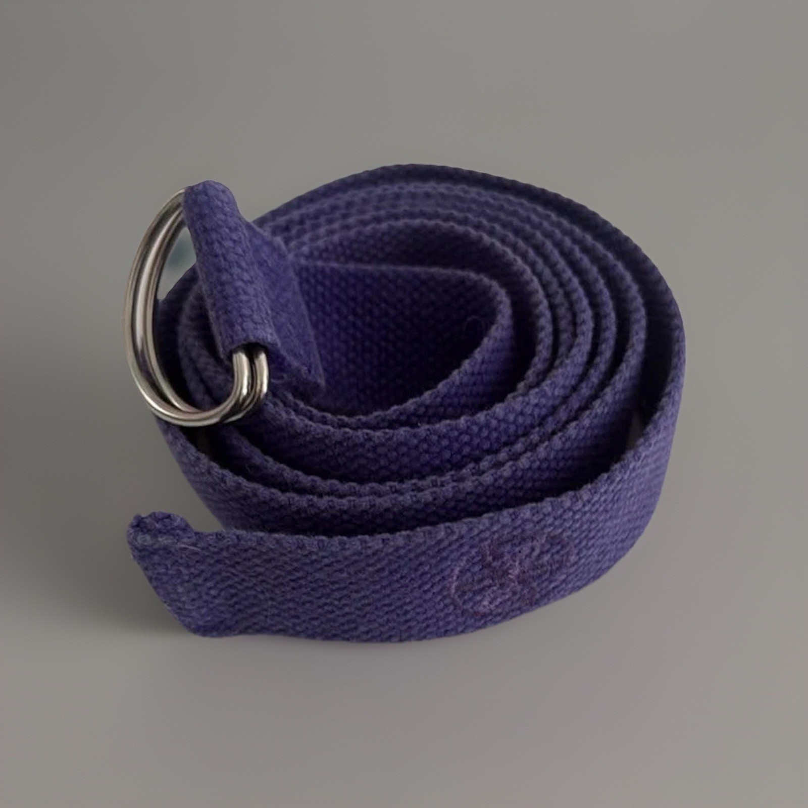 Gaiam Purple Cotton Yoga Strap 6 ft x 1.5 in with Metal D-Ring Fastener