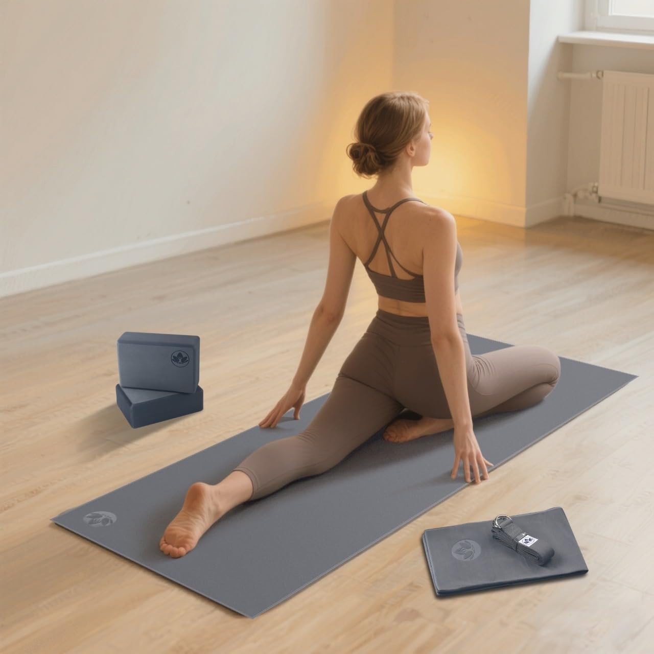 Clever Yoga – 7 Piece Yoga Kit for Women & Men, 6Mm Cushioned Mat, 2 Blocks, Str