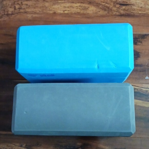 2 Fila Yoga Block Brick, Pilates gym home workout exercise fitness, Blue & Gray
