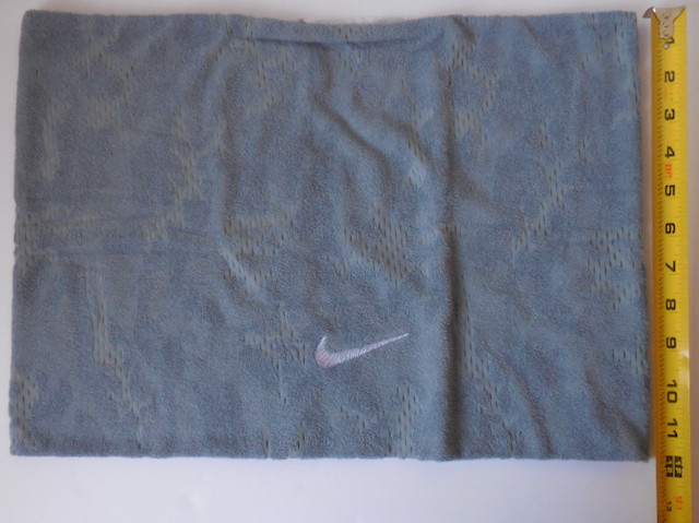 Nike Cooling Towel Scarf Ashen Slate/Anthracite/White 17&Prime; X 12&Prime;