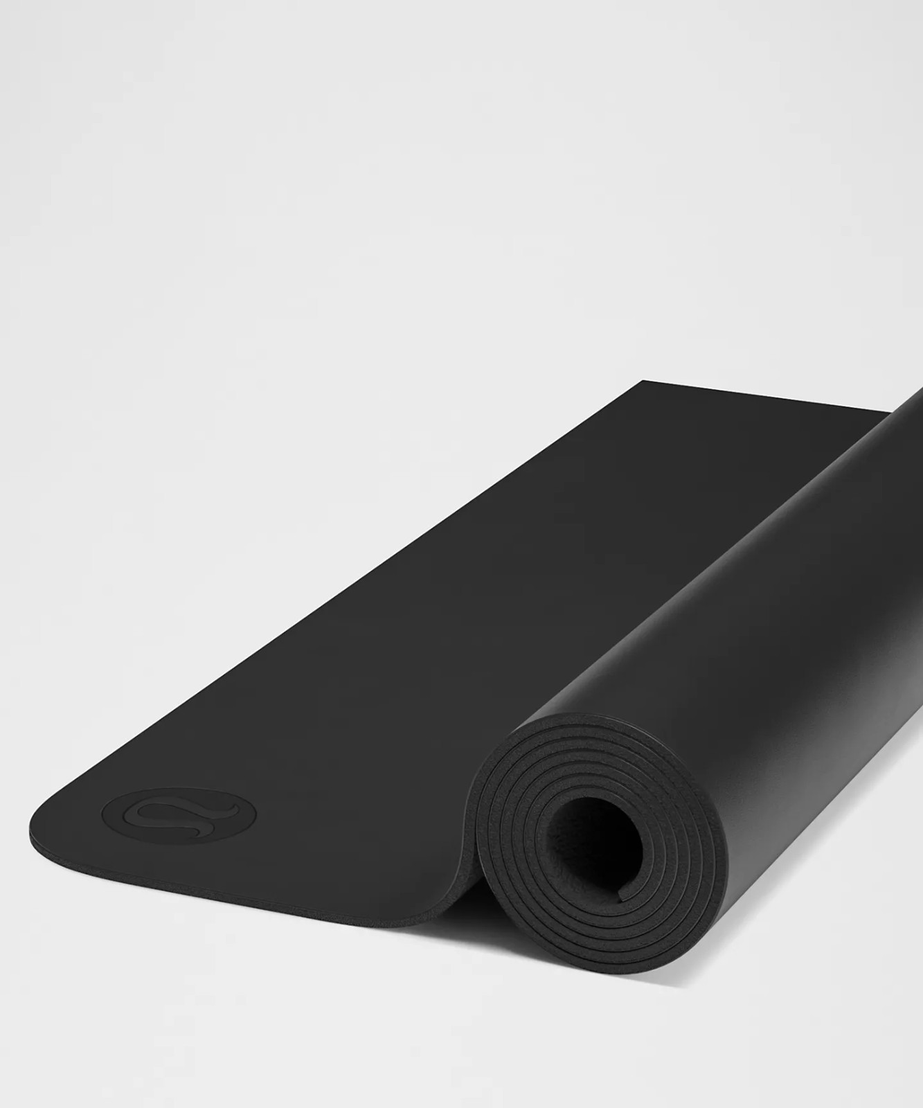 Lululemon yoga mat 5mm Black Good Used Condition