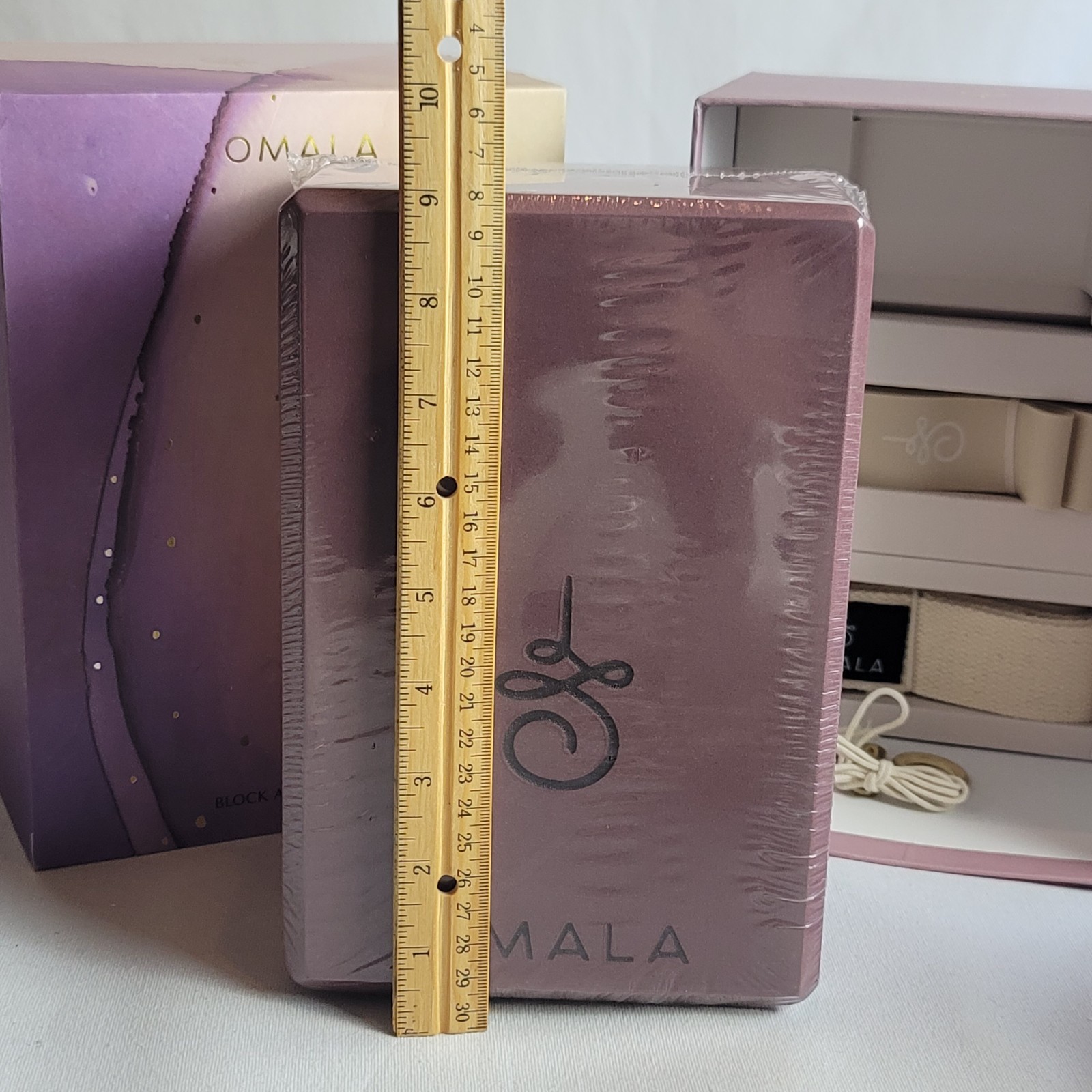 Reverb By Omala Yoga Block and Bands Set – Cream & Gold NIB NEW