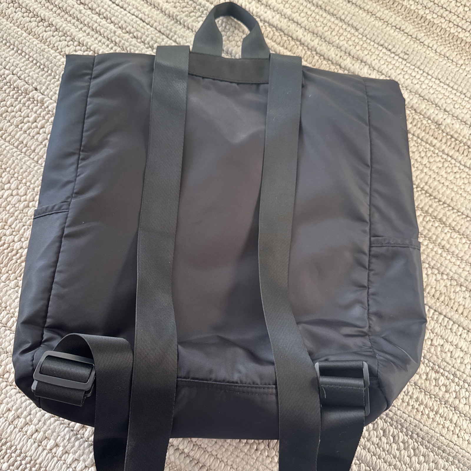 Gaiam EUC Holds Everything Yoga Mat Bag Backpack Yoga Mat Carrier Sleeve black