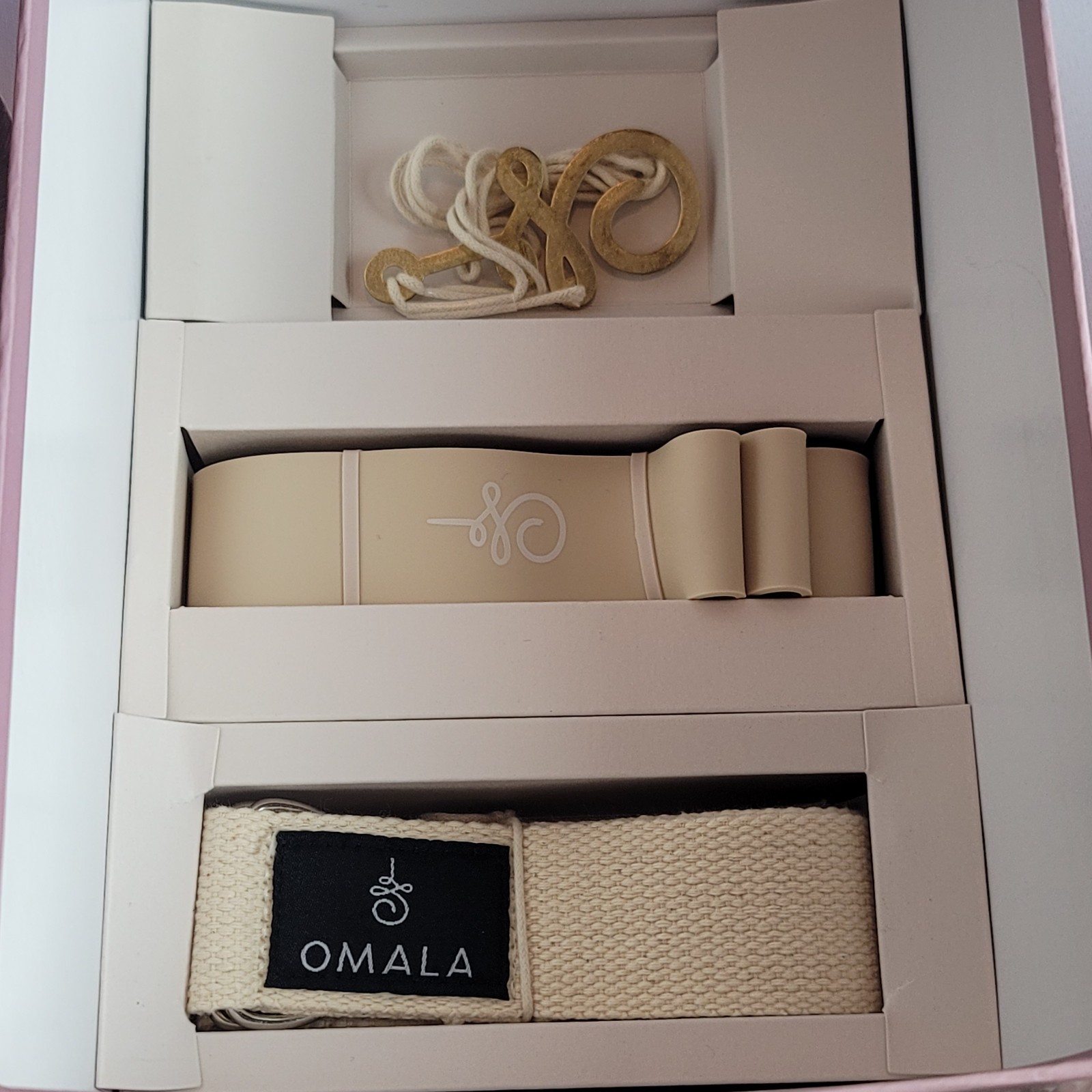 Reverb By Omala Yoga Block and Bands Set – Cream & Gold NIB NEW