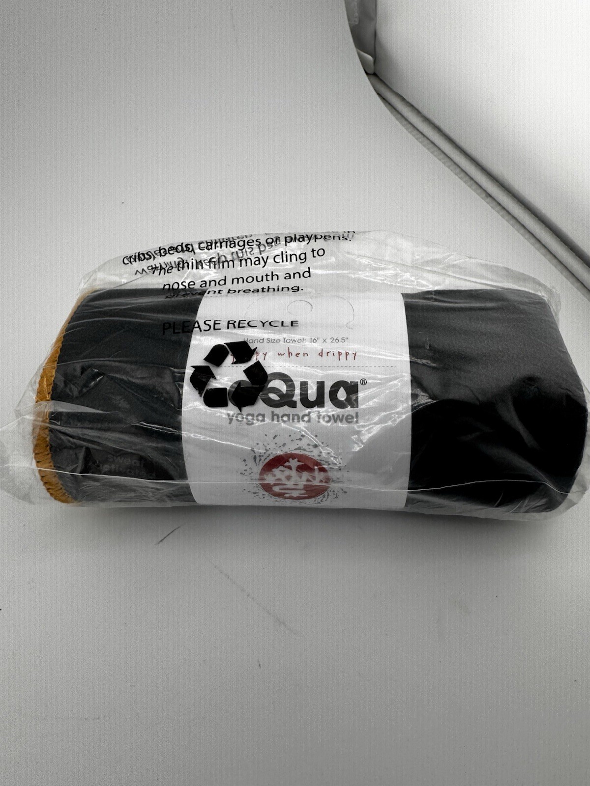 Manduka eQua Yoga Hand Towe16x26.5&Prime; Sweat Activated Grip Ultra Plush