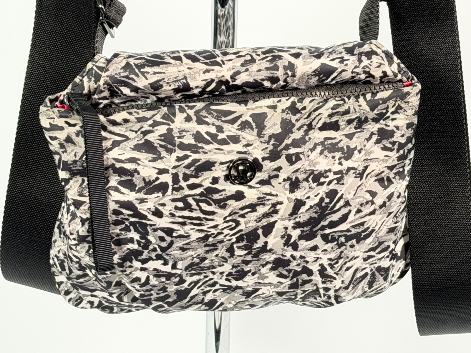 Lululemon Essential Mat Carrier Ripple Seal Grey Black U9AAQS 2016