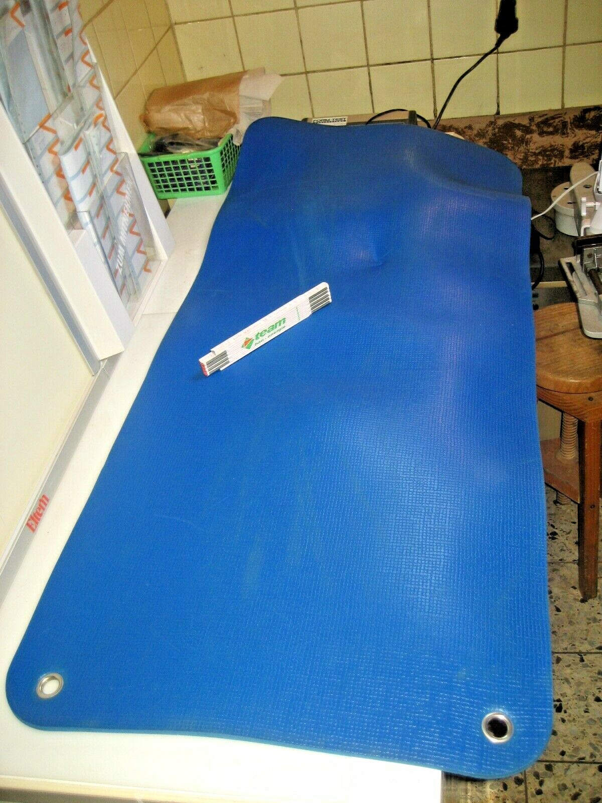 Gymnastics Mat Yoga Mat Pilates Mat 140 x 60 x 1 cm Blue with Eyelets Latex Free