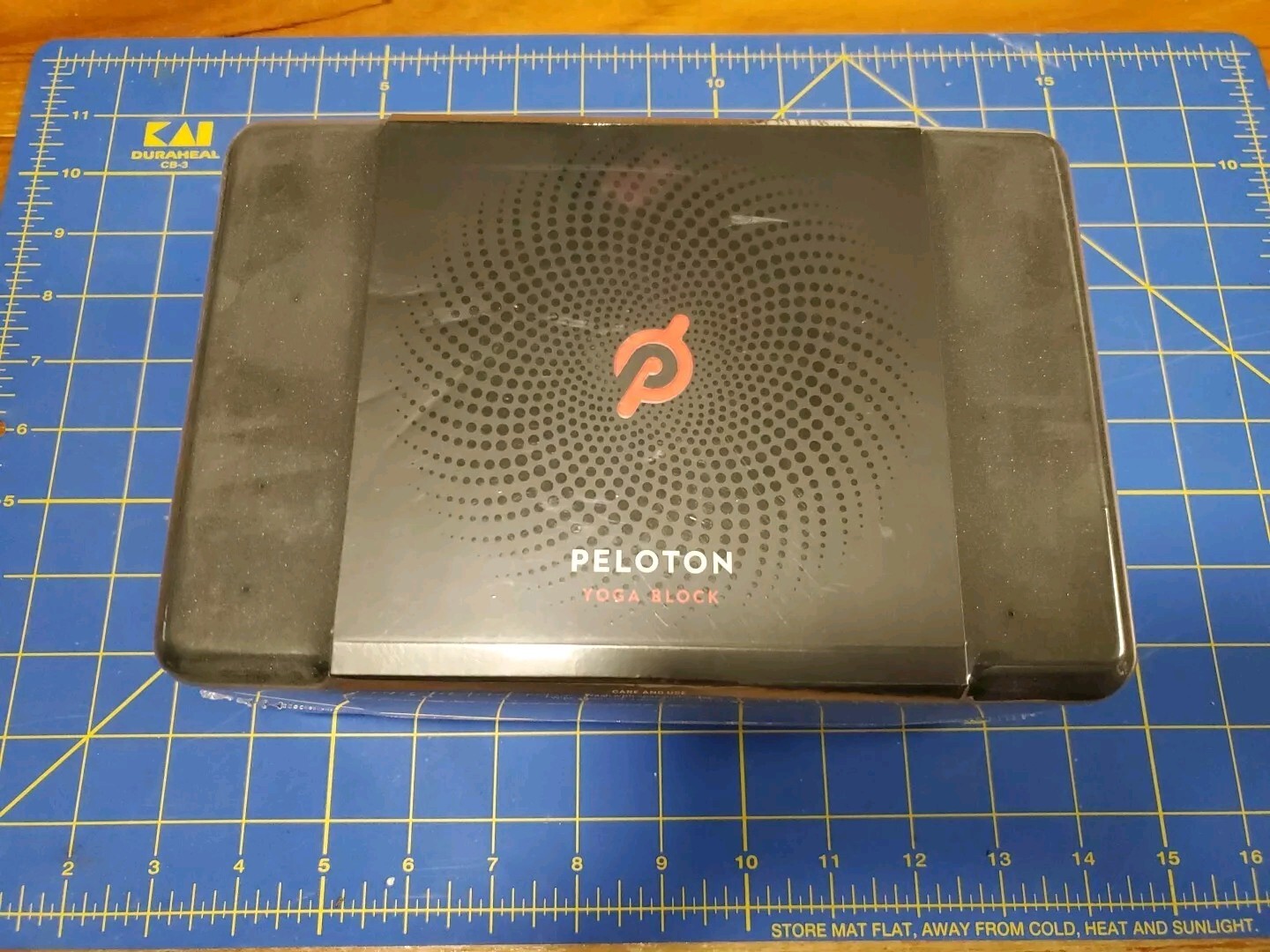 Peloton Yoga Block premium EVA Foam black red New Sealed (BDR)
