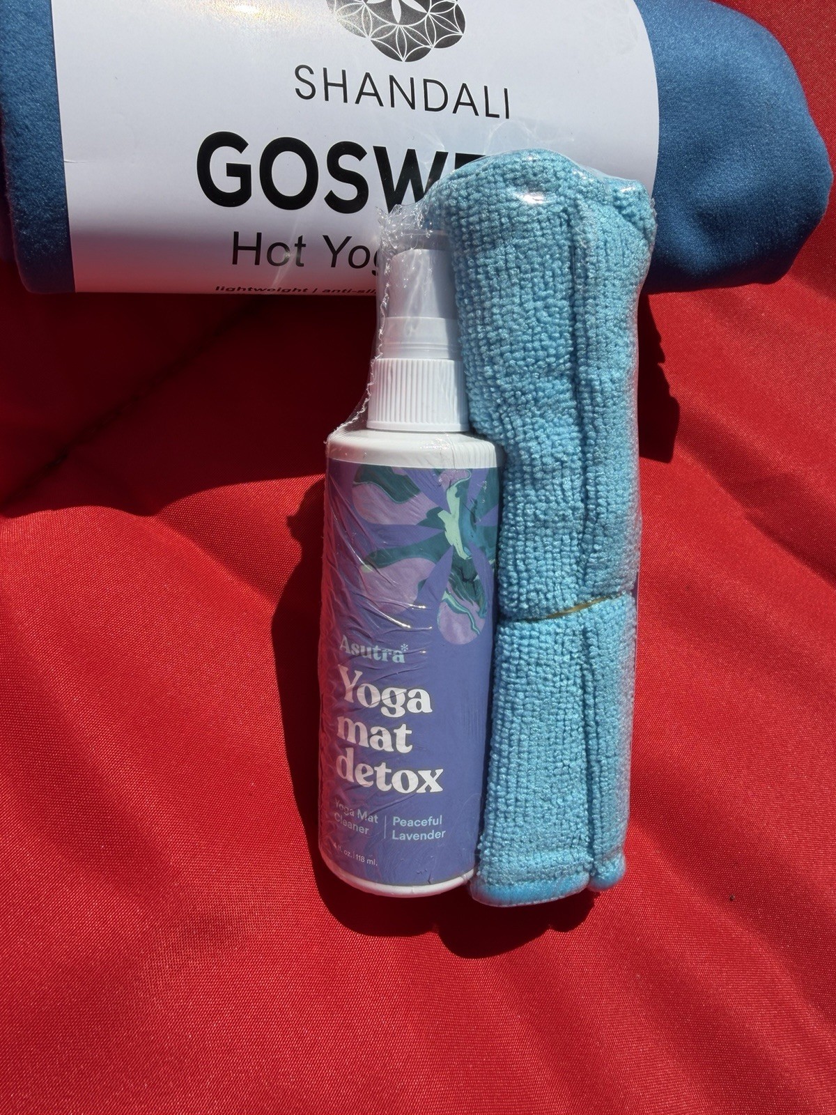 ASUTRA Yoga Mat Detox Cleaner Spray Lavender 4 fl oz + Microfiber Towel