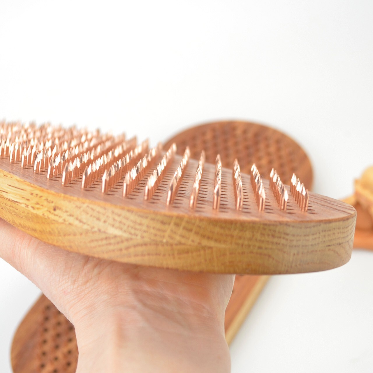 Oak Sadhu Board « Lotus » Copper Nails 10 mm/0.4 inch