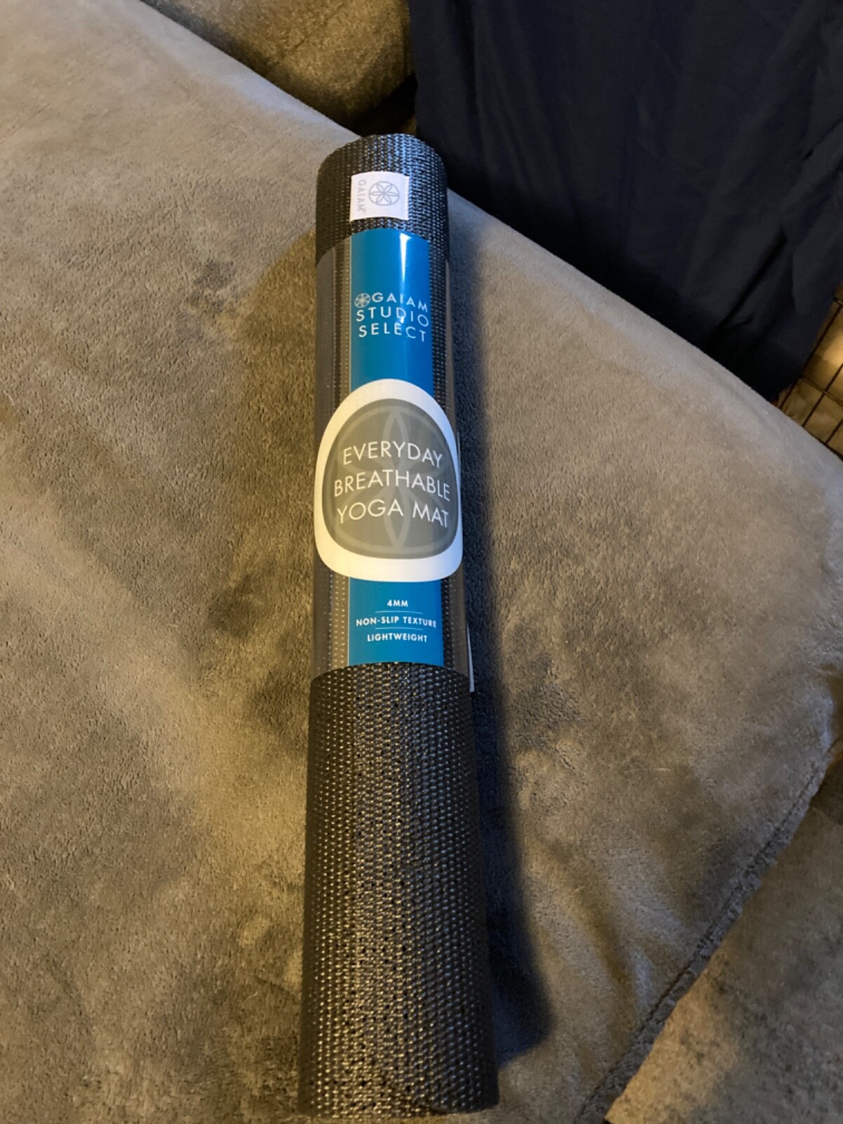 BRAND NEW. NEVER USED. YOGA MAT pick up only