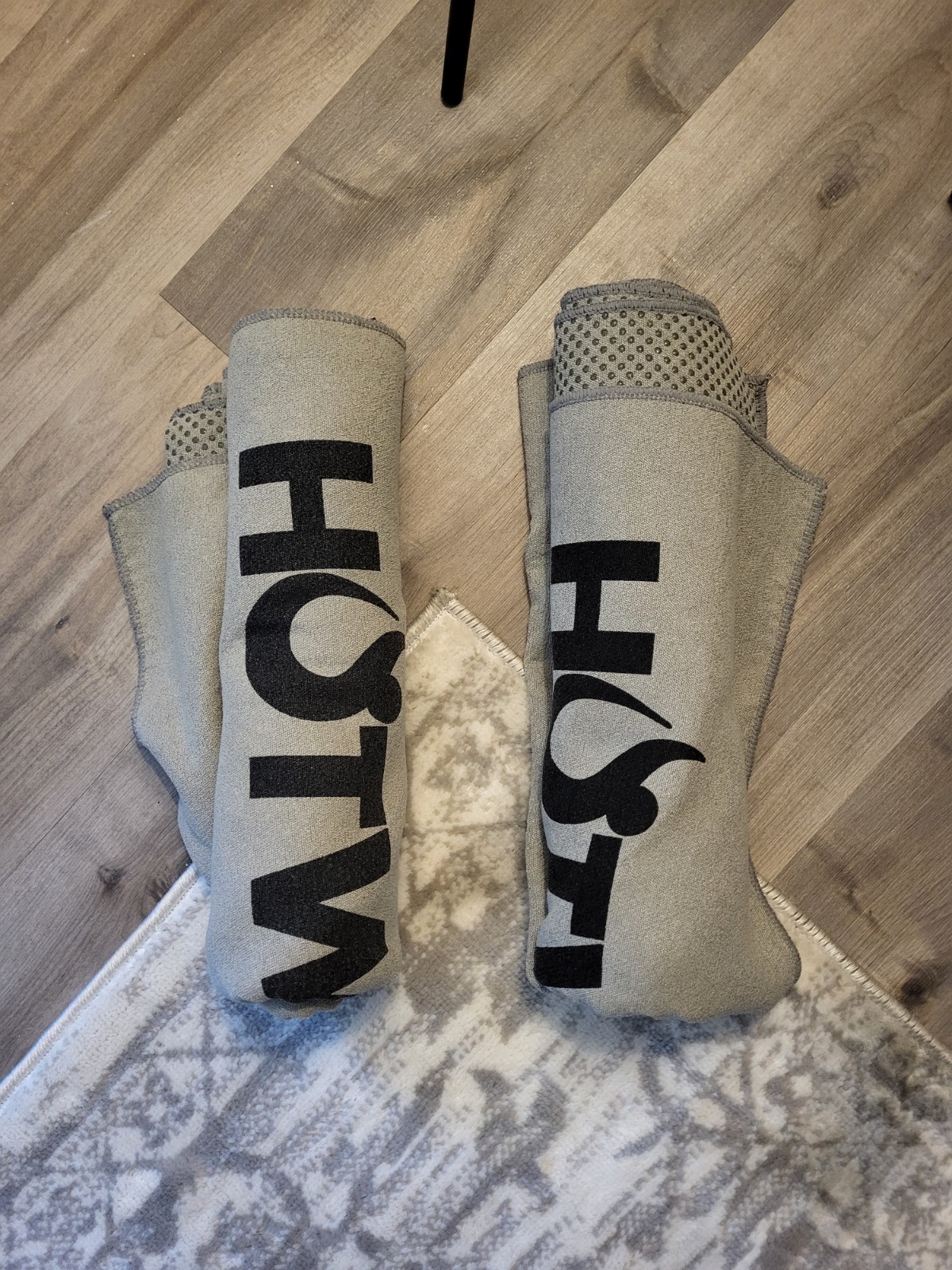 2 Hotworx Yoga Towel NonSlip Microfiber Workout Fitness Mat Towel Gray Set Of 2