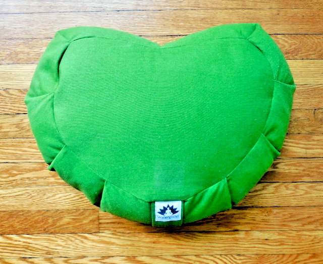 Waterglider Internatioinal Zafu Crescent Meditation Cushion, 18&Prime; x 11.5&Prime; x 5&Prime;