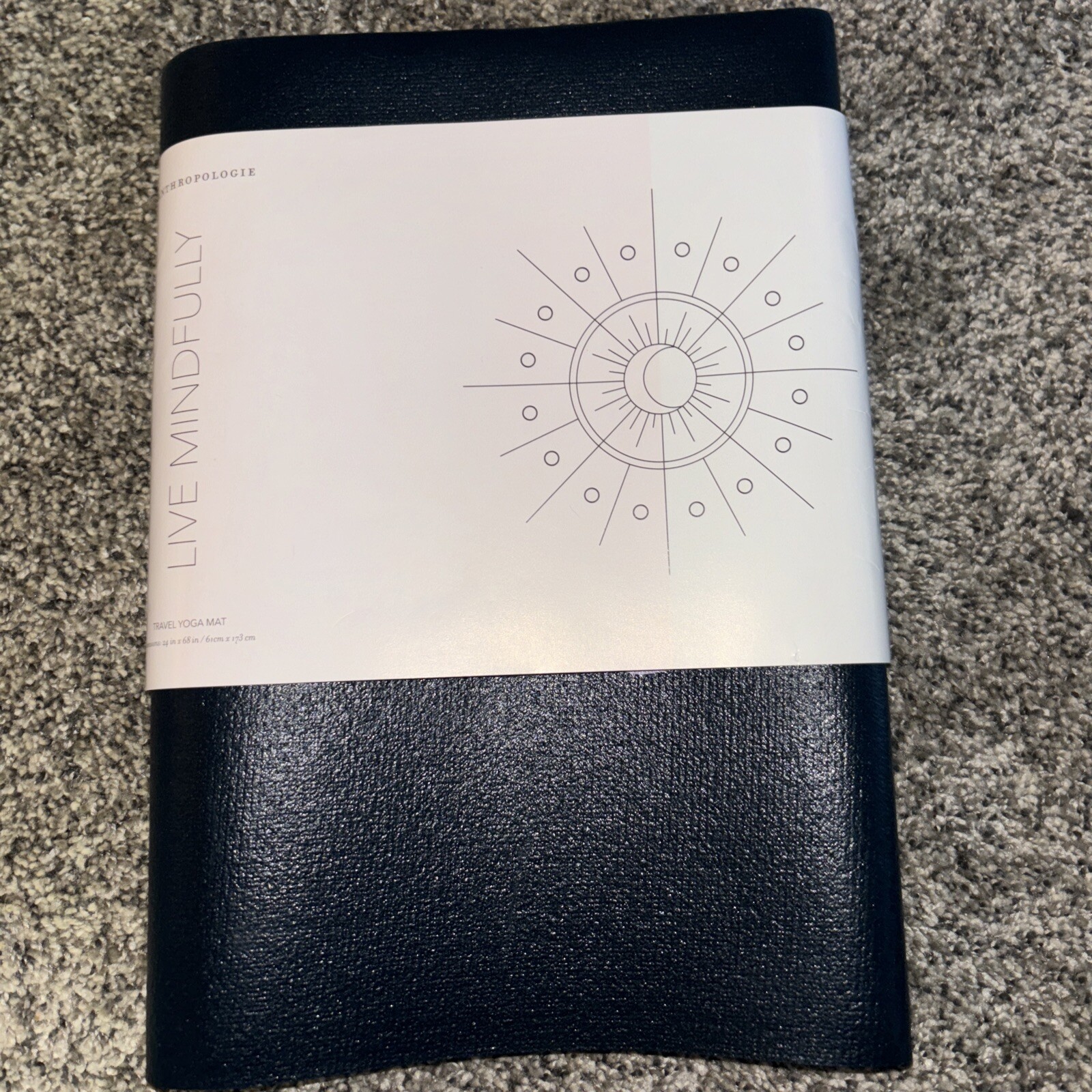 Anthropologie yoga mat- Live Mind Fully 24&Prime; x 68&Prime;