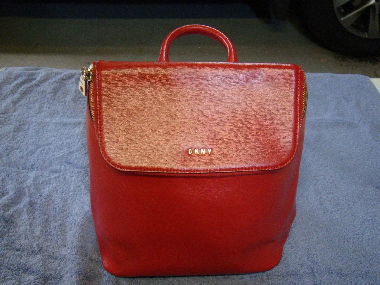 DKNY Womens Bryant Park Leather Top Zip Backpack One Size