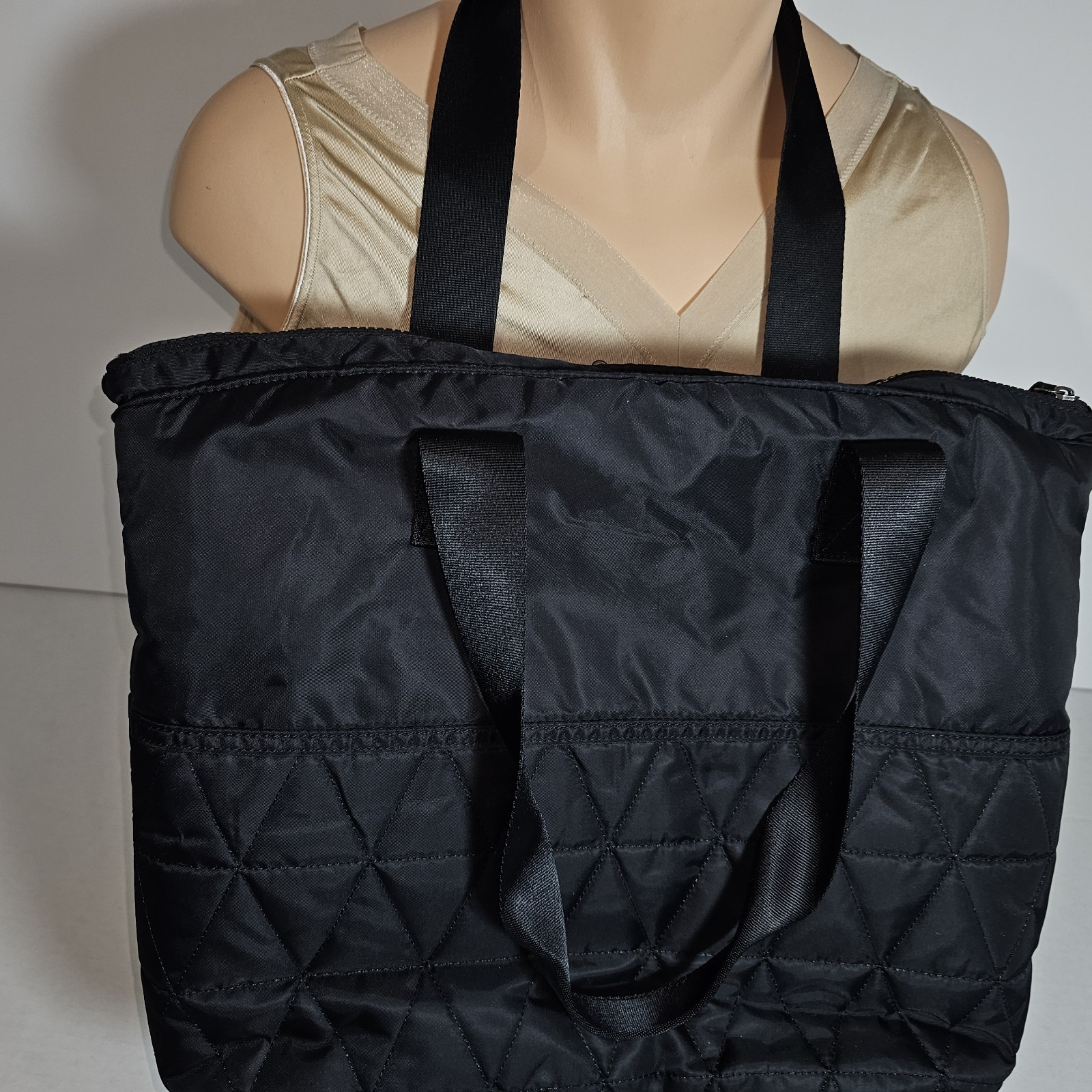 Large Black Gaiam Yoga Gym Bag Shoulder Tote w/ Mat Holder Water Bottle Pockets