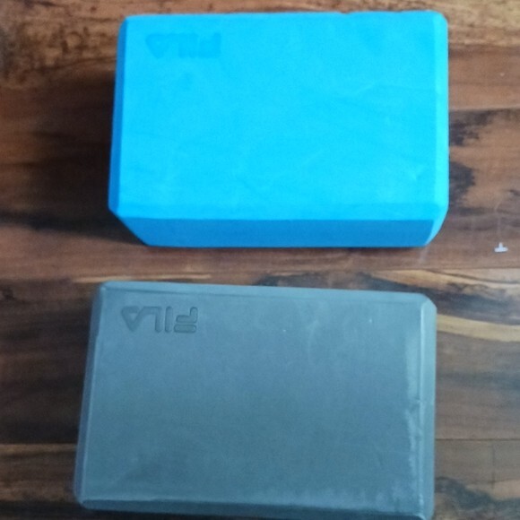 2 Fila Yoga Block Brick, Pilates gym home workout exercise fitness, Blue & Gray