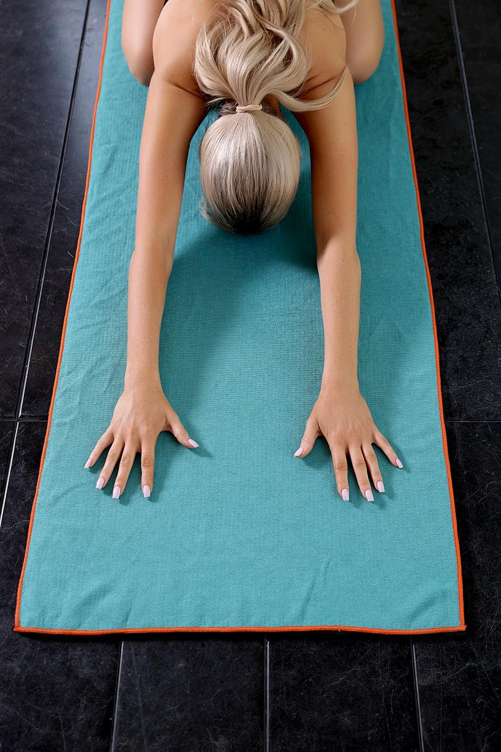 Hot Yoga Towel – Microfiber Non Slip Yoga Mat Towel with Grip Dot Sweat Absorben