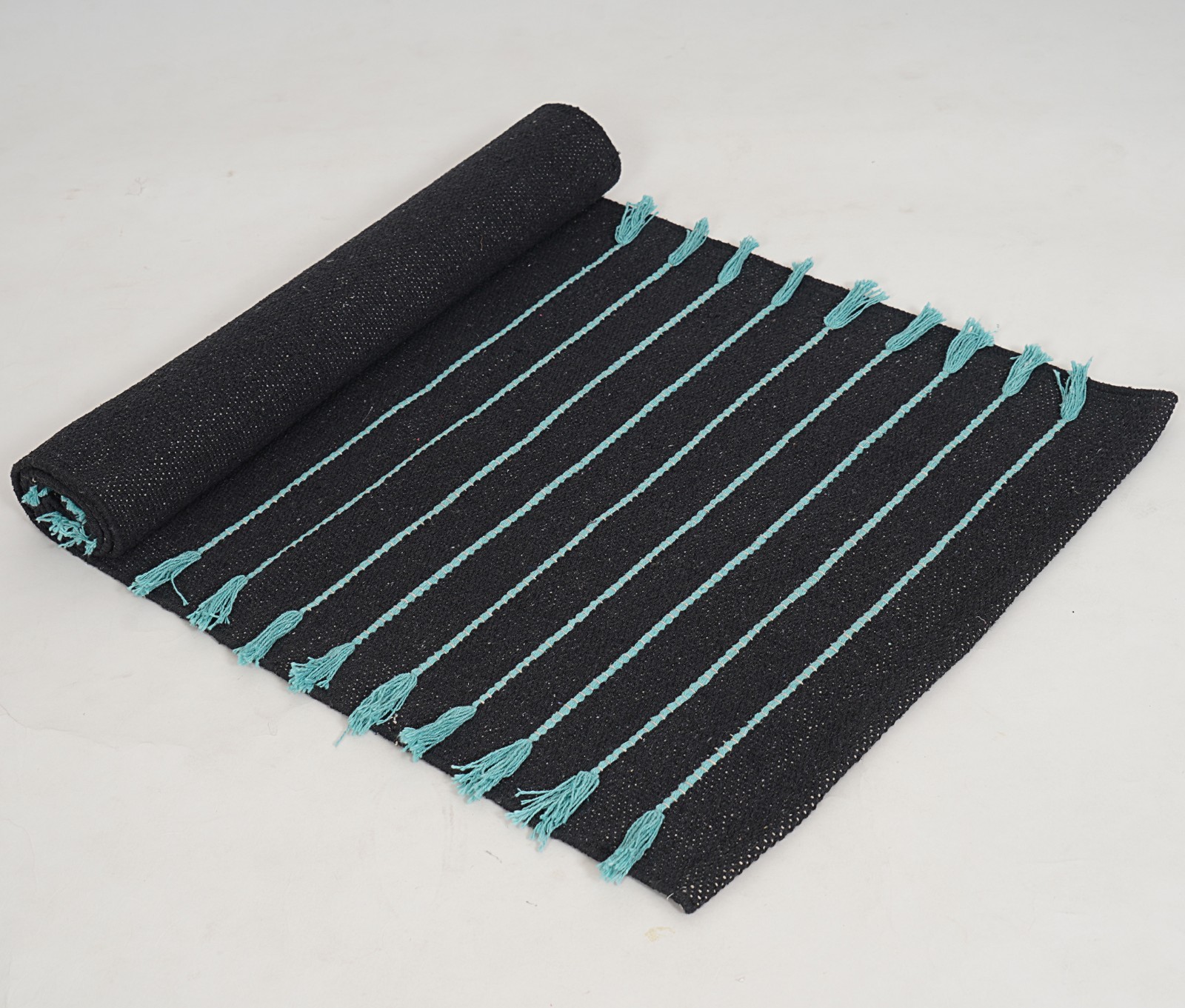 Herbal Organic Cotton Yoga Mat: Hand-Woven Non-Slip Fitness Rug 24”x72”x5mm