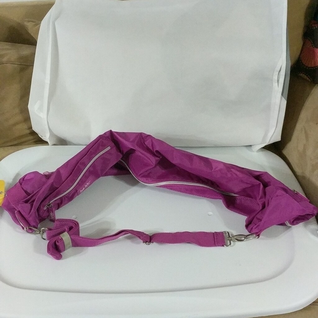 Nicole Miller New York Fuchsia Pink Deluxe Yoga Bag – New