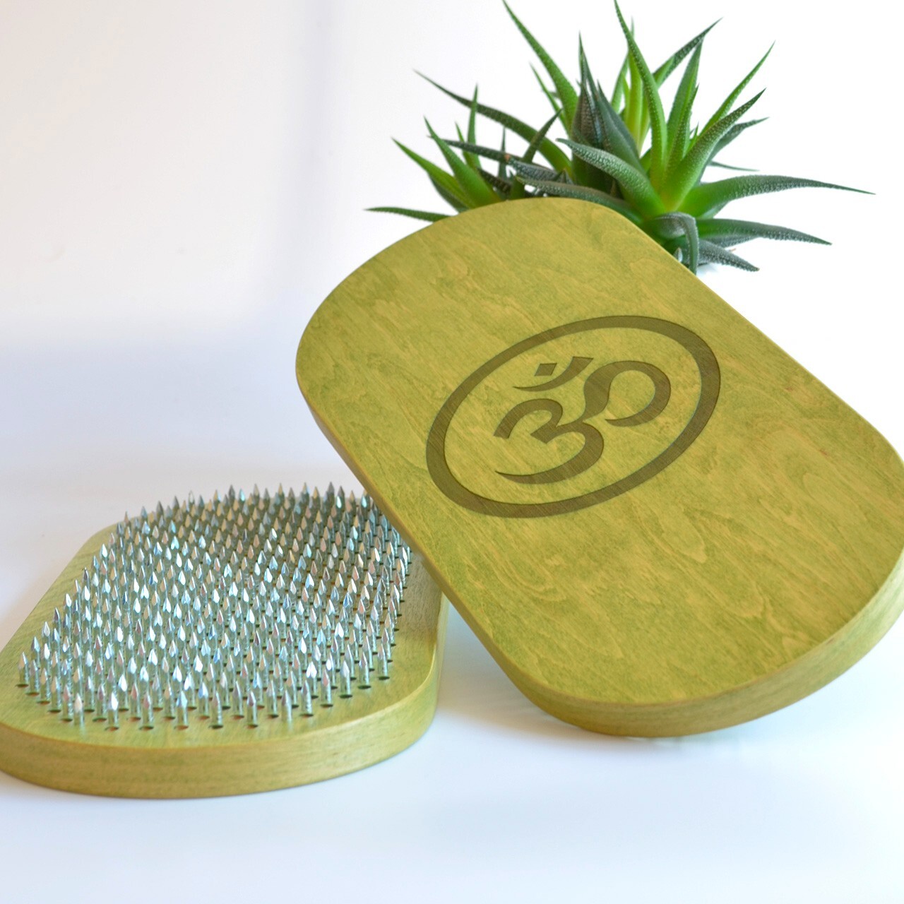 Sadhu Board « Om » Galvanized Nails 10 mm/0.4 inch