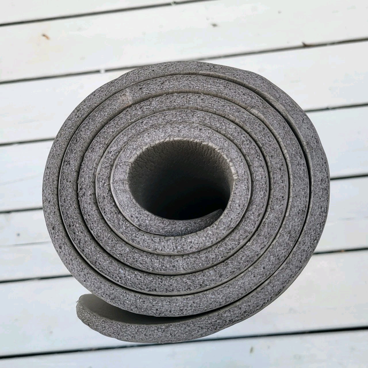 Thick Yoga/Fitness/ Pilates Ribbed Mat with Carrier Strap, 67&Prime; × 27.5&Prime; x 2/5