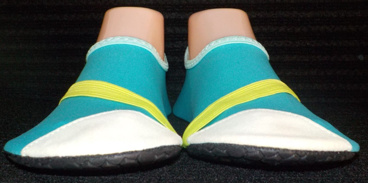FITKICKS Live Well Foldable Classic Active Yoga Water Shoes LARGE Turquoise *EUC