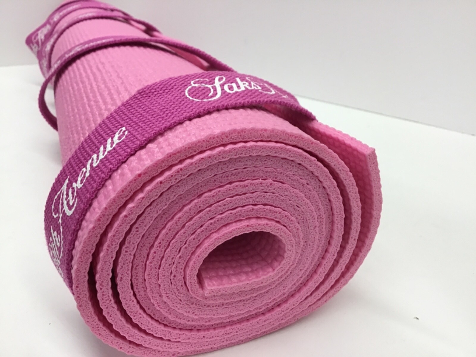 New Pink Saks Fifth Avenue Non-Slip Textured Yoga Mat w/Carrying Strap
