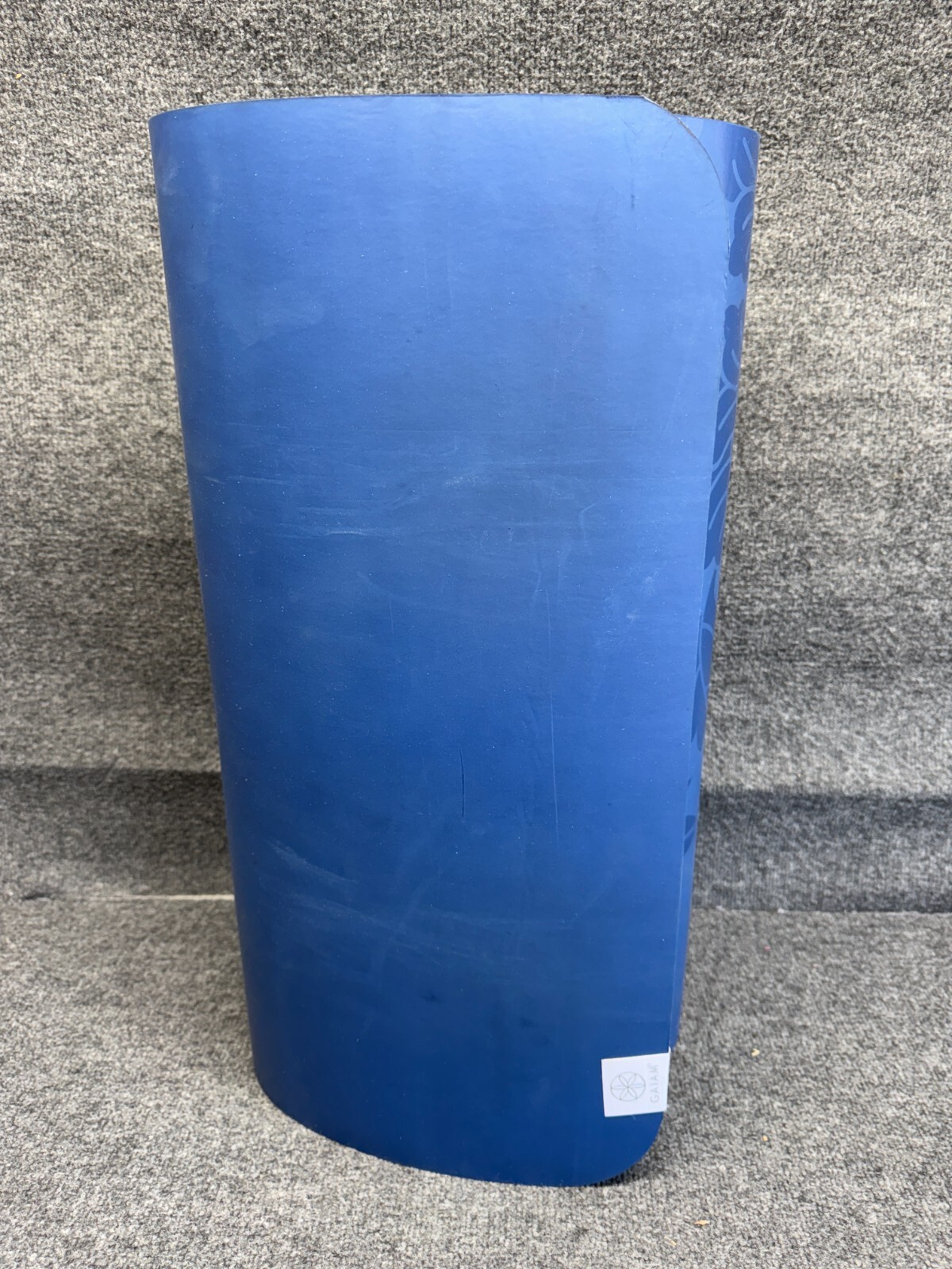 Gaiam Dry-Grip Yoga Mat – 5mm Thick Non-Slip Exercise