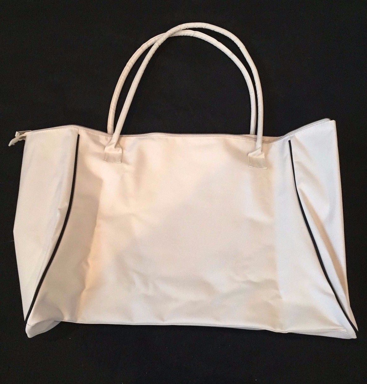 Yoga Mat and Tote Yoga Bag and Carrier – NEW